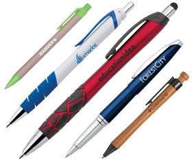 Los bolígrafos personalizados para empresas son uno de los objetos promocionales más populares, ideales como merchandising para negocios